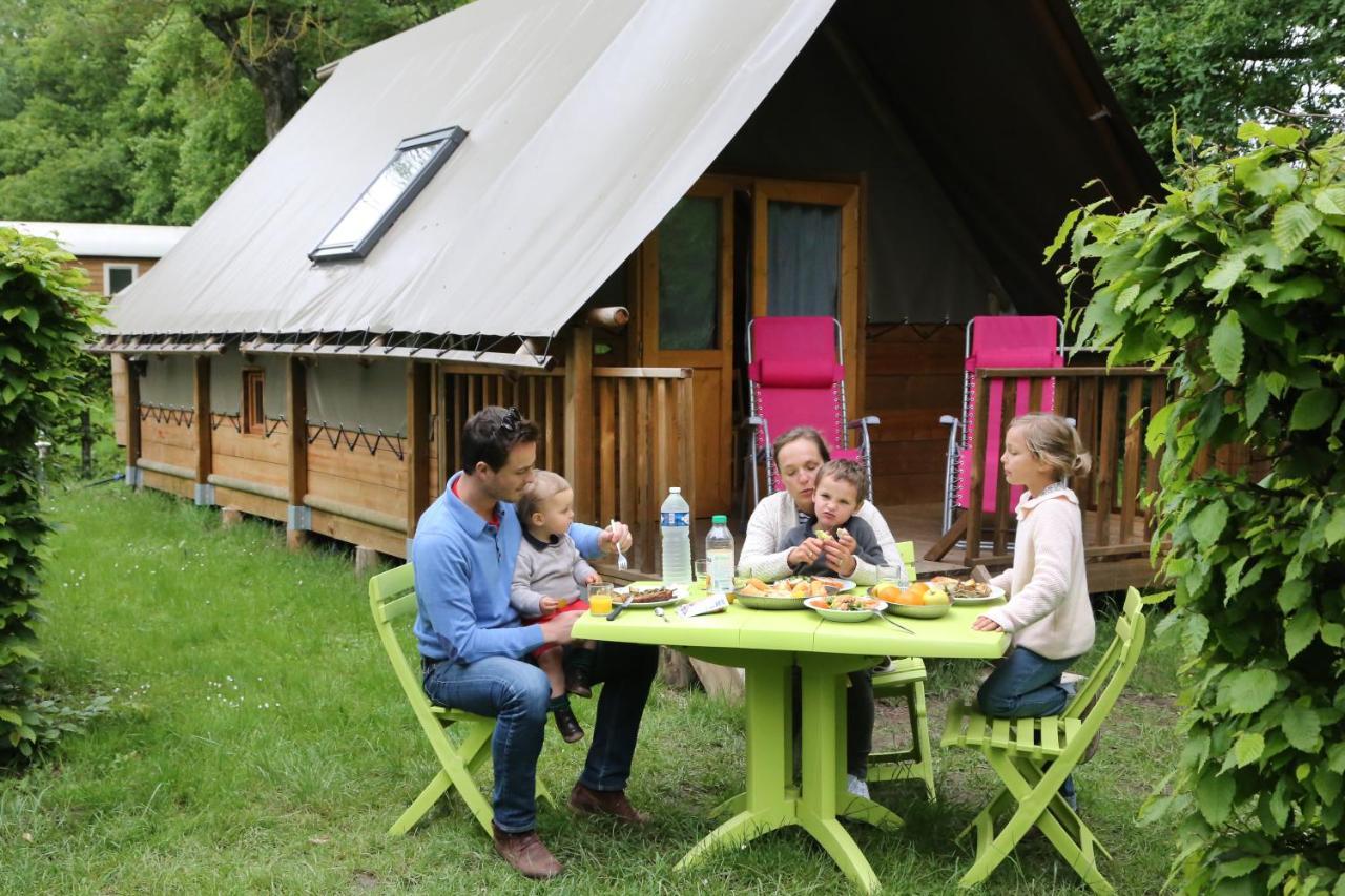 Camping Le Nid Du Parc Villars-les-Dombes Exterior foto