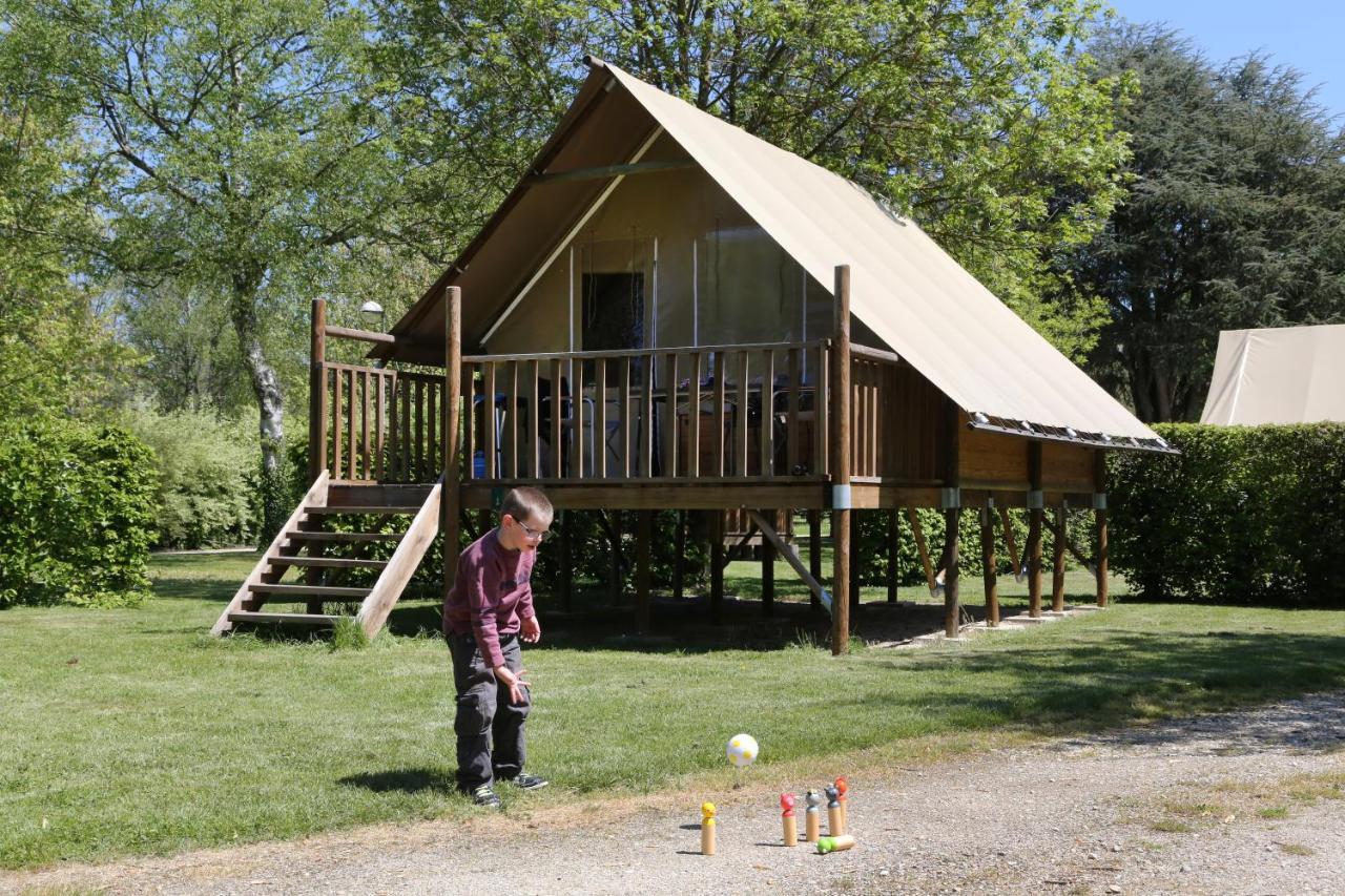 Camping Le Nid Du Parc Villars-les-Dombes Exterior foto