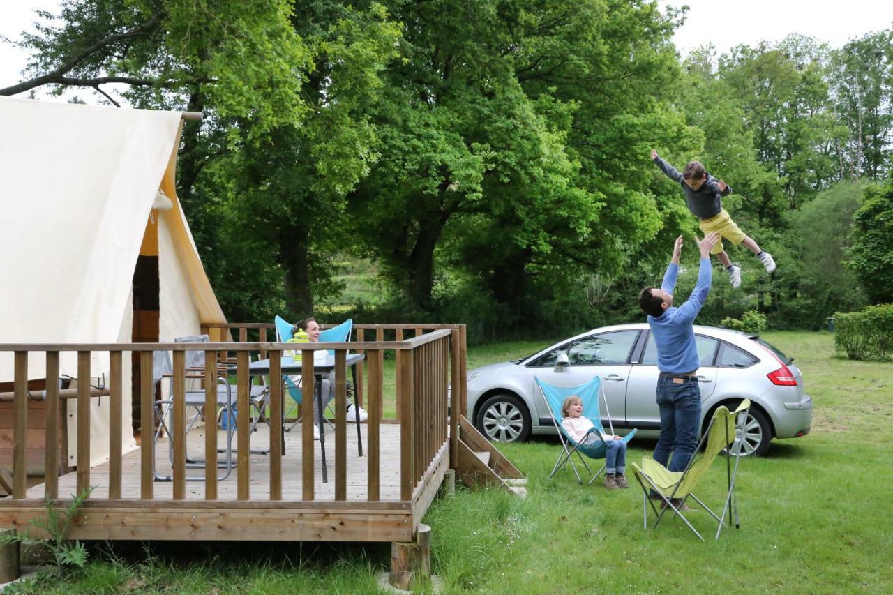 Camping Le Nid Du Parc Villars-les-Dombes Exterior foto